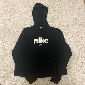 Nike Women’s cropped hoodie